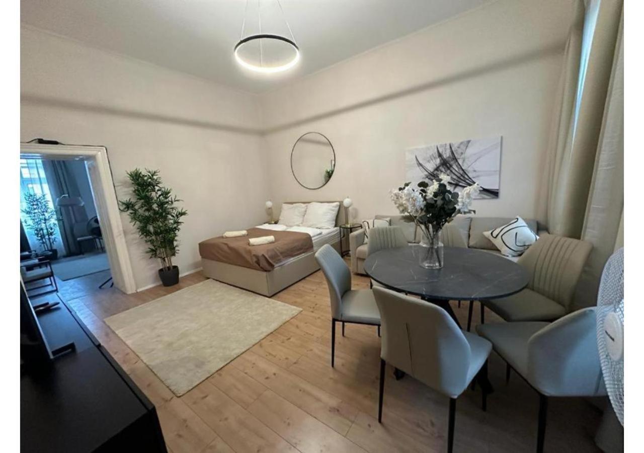 Spacious Apartment, 3 Min To U6 Metro Wenen Buitenkant foto