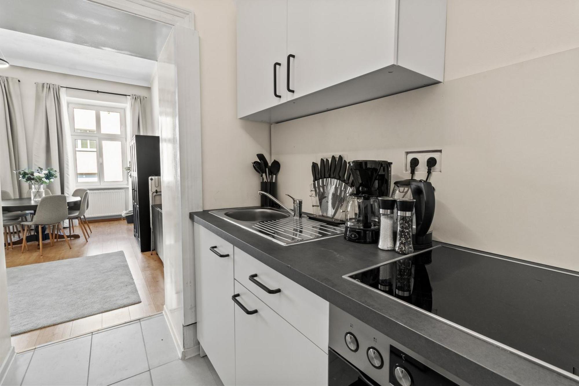 Spacious Apartment, 3 Min To U6 Metro Wenen Buitenkant foto
