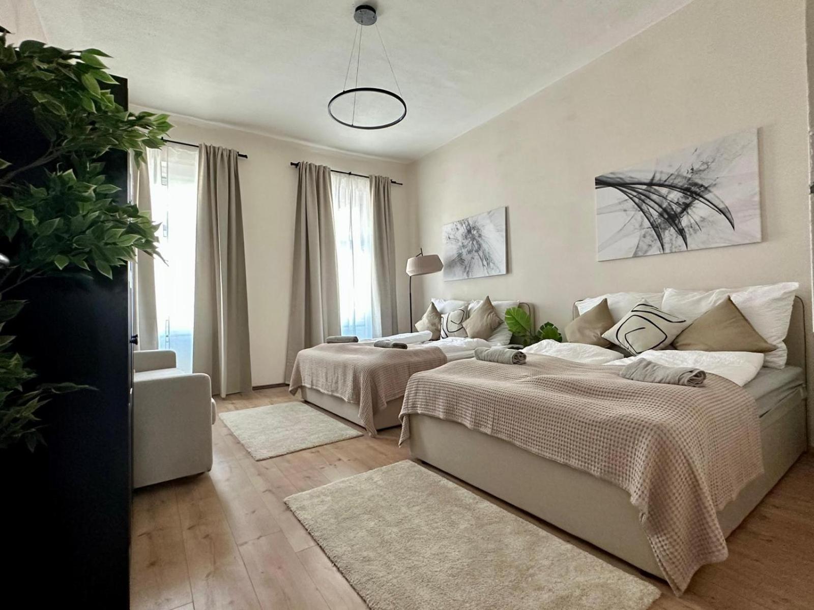 Spacious Apartment, 3 Min To U6 Metro Wenen Buitenkant foto