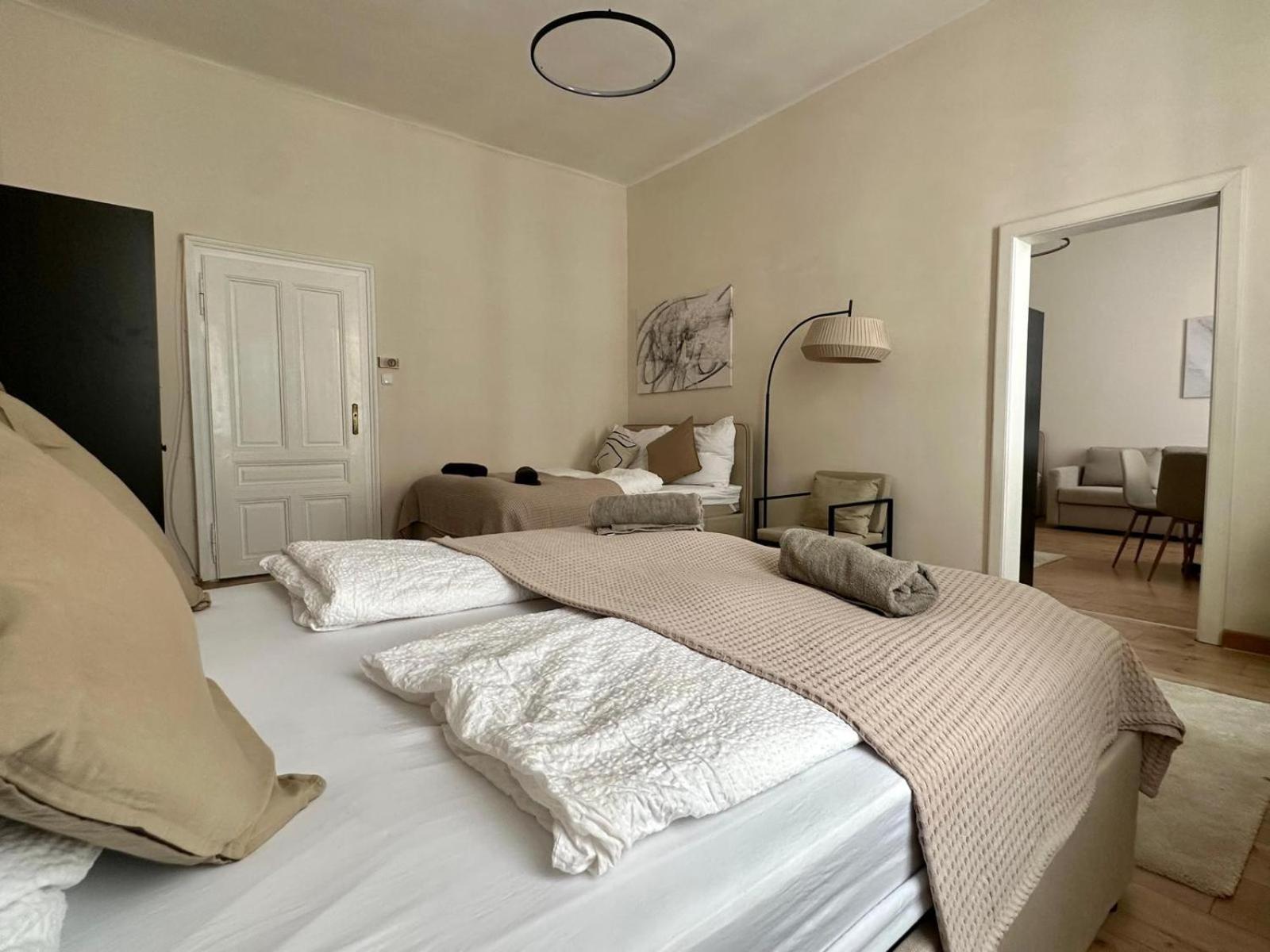 Spacious Apartment, 3 Min To U6 Metro Wenen Buitenkant foto