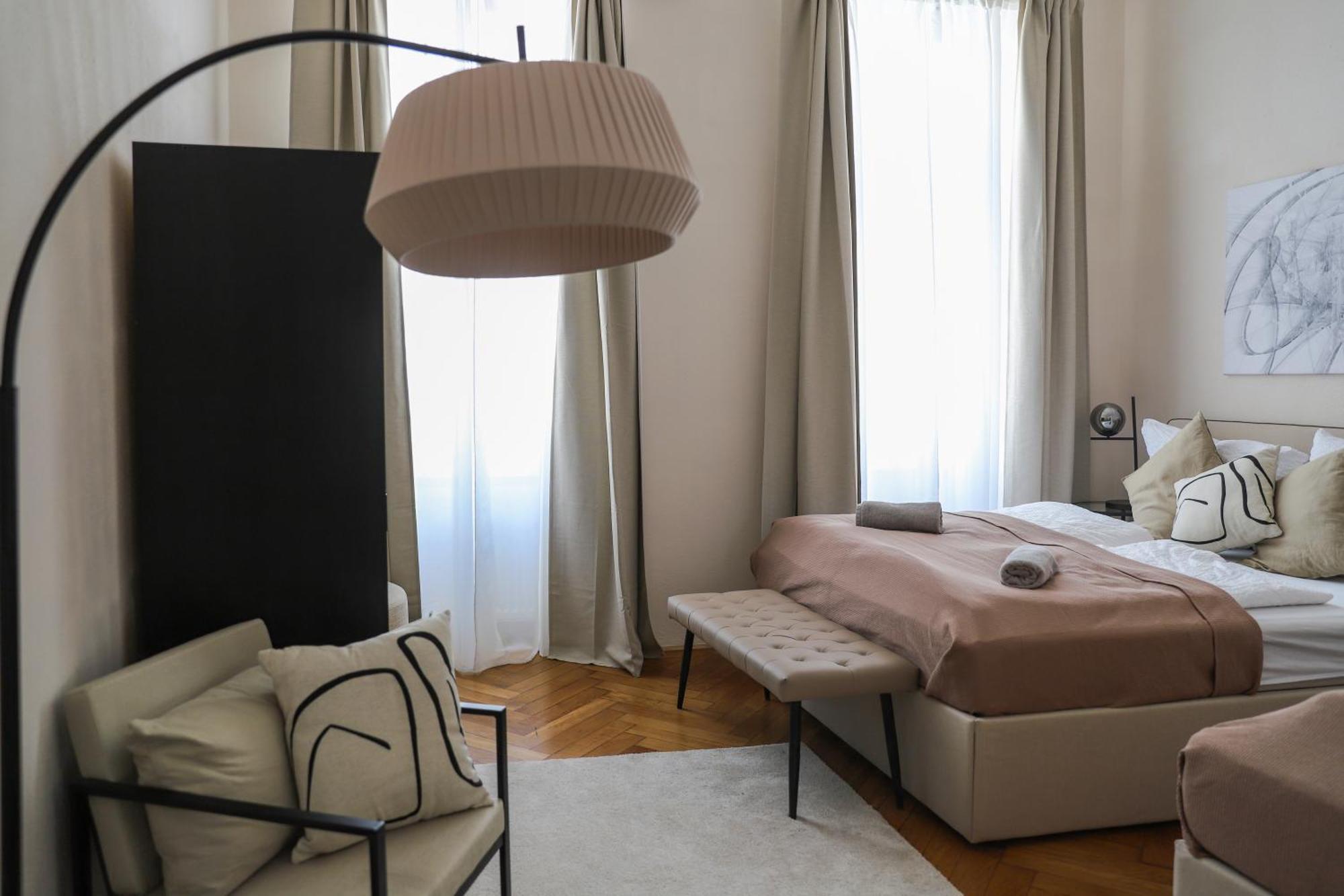 Spacious Apartment, 3 Min To U6 Metro Wenen Buitenkant foto