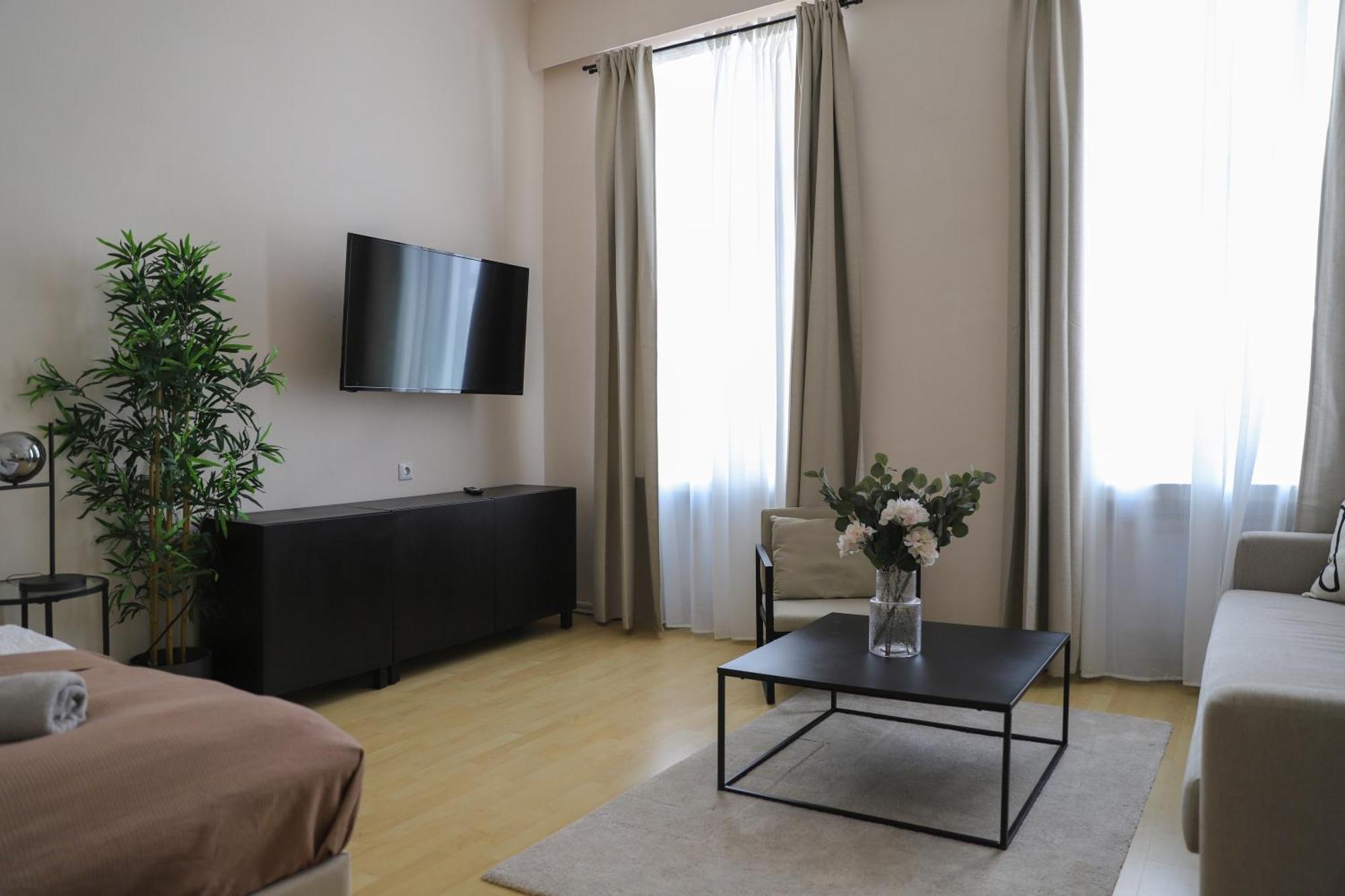 Spacious Apartment, 3 Min To U6 Metro Wenen Buitenkant foto